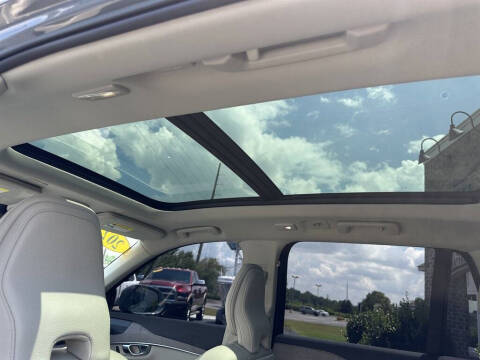 2023 Volvo XC90 B6 Plus Bright Theme 6P