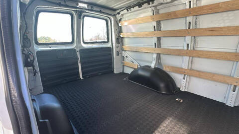 2023 Chevrolet Express 2500