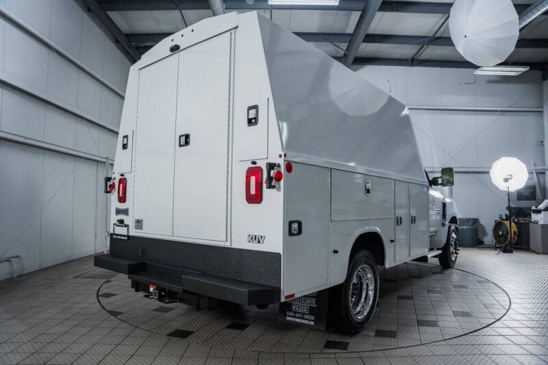 2024 Chevrolet Silverado 5500HD