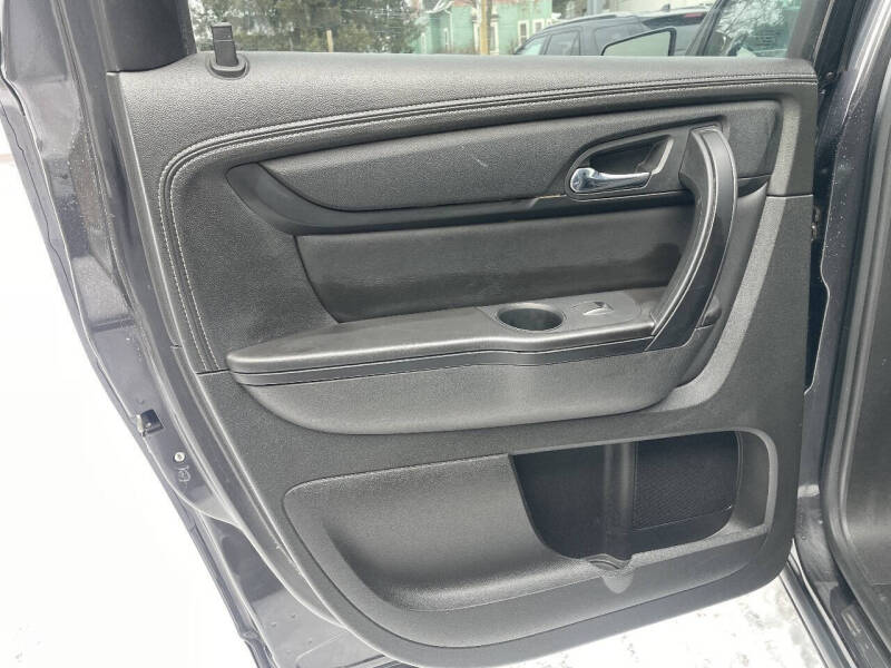 2015 GMC Acadia SLE-2