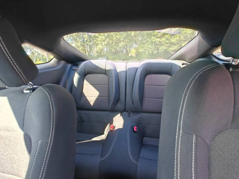 2016 Ford Mustang V6