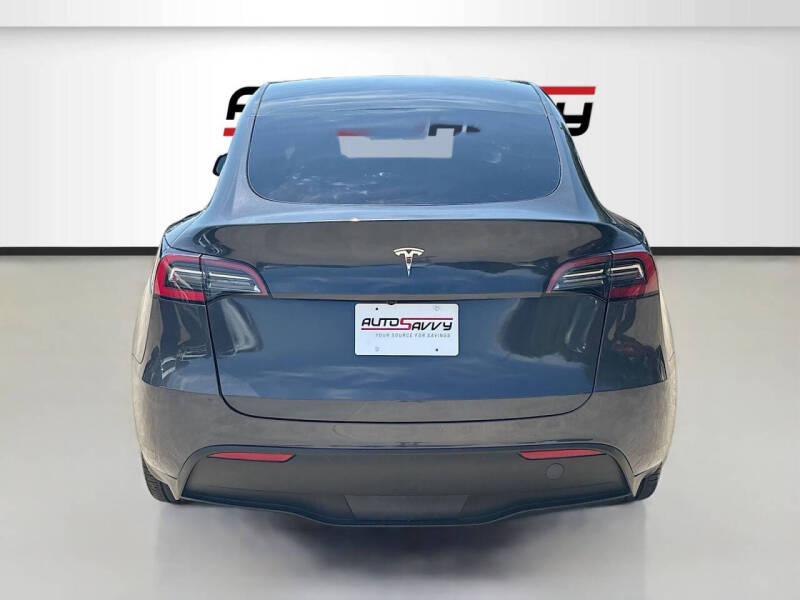 2024 Tesla Model Y Long Range