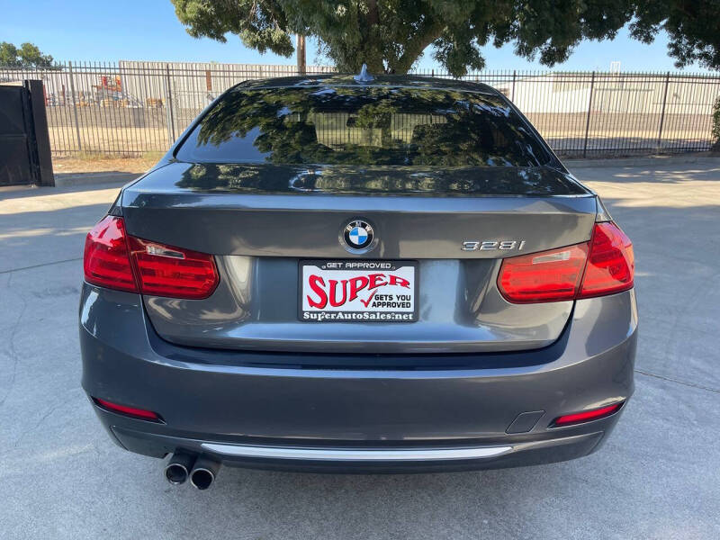 2012 BMW 3 Series 328i