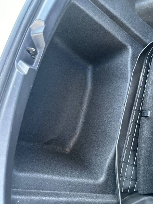 2021 Tesla Model 3 Base photo 42