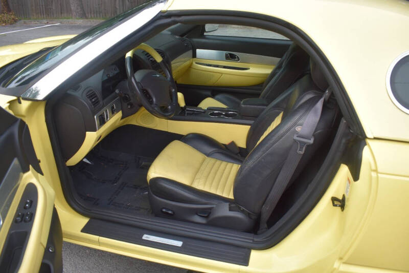 2002 Ford Thunderbird Deluxe