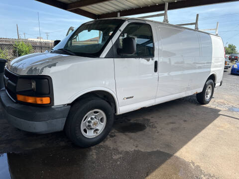 2004 Chevrolet Express for sale at AJOULY AUTO SALES in Moore OK