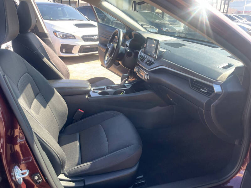 2024 Nissan Altima 2.5 SV