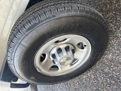 2025 Chevrolet Express 2500