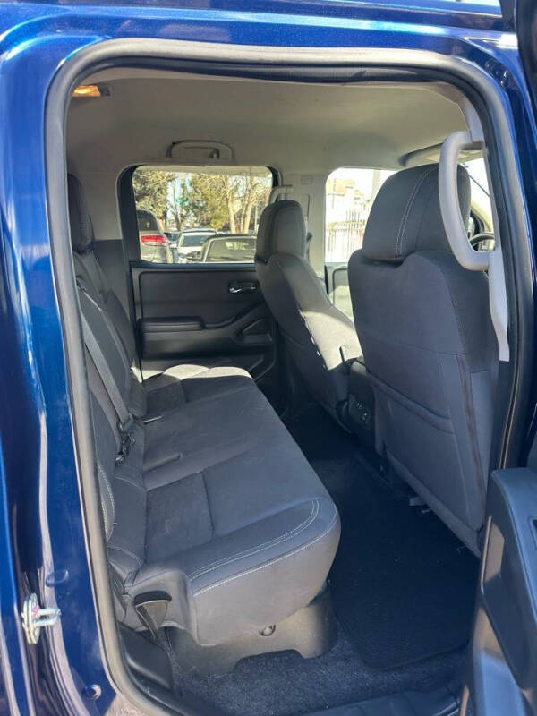 2022 Nissan Frontier SV