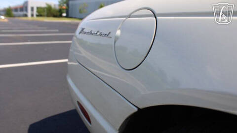 2002 Ford Thunderbird Deluxe
