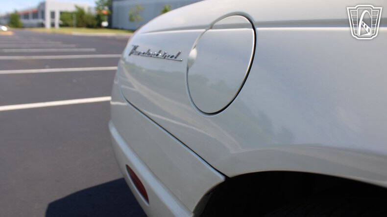 2002 Ford Thunderbird Deluxe