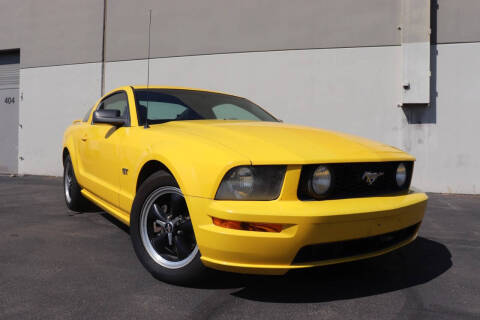 2005 Ford Mustang GT Premium