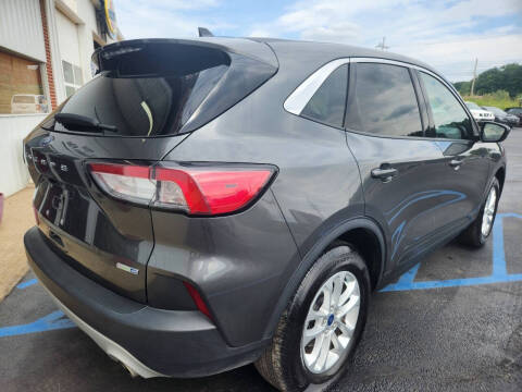 2020 Ford Escape SE