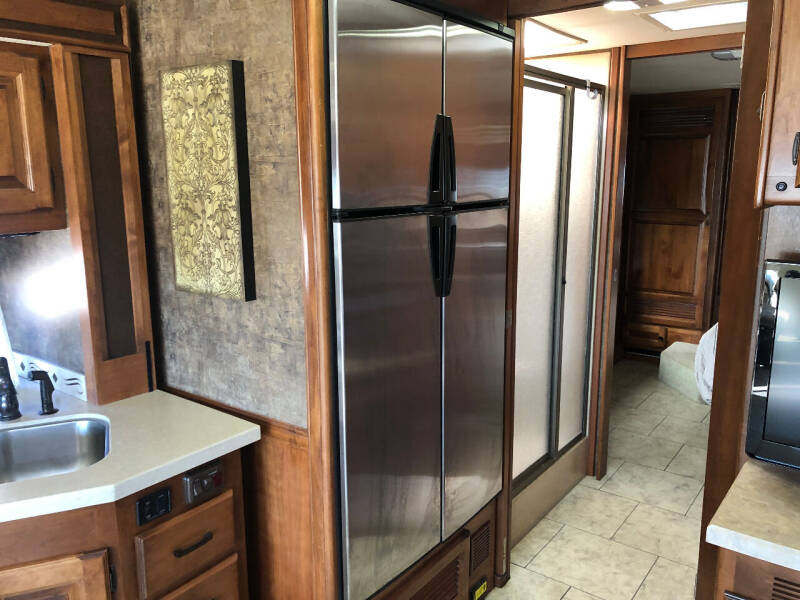 2012 Tiffin Allegro RED