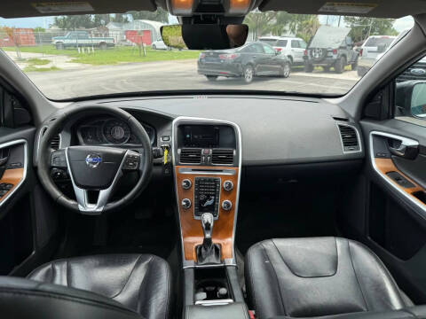 2017 Volvo XC60 T5 Inscription