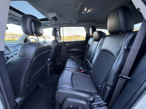 2020 Dodge Journey Crossroad