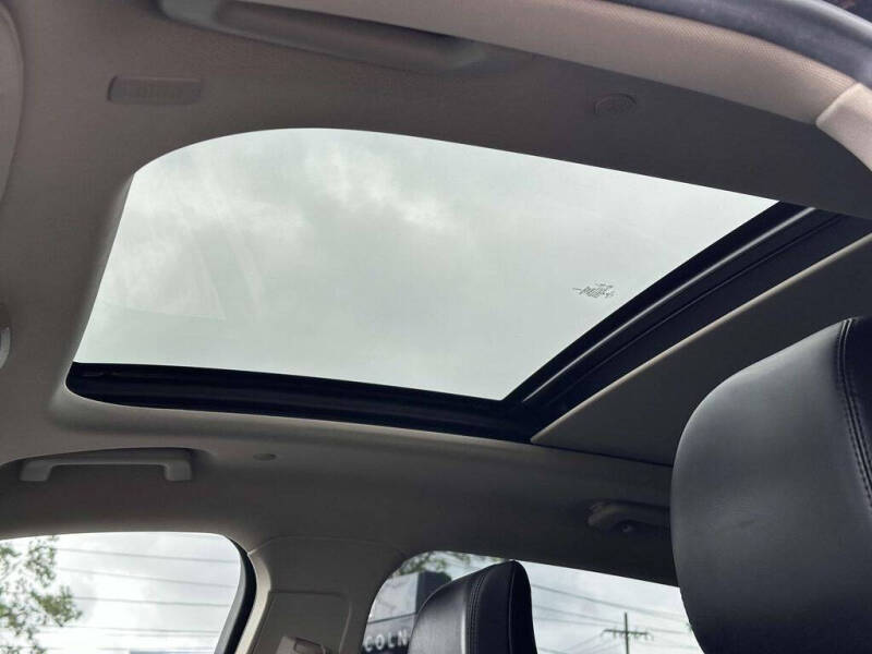 2021 Lincoln Nautilus Reserve