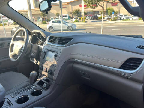 2017 Chevrolet Traverse LS