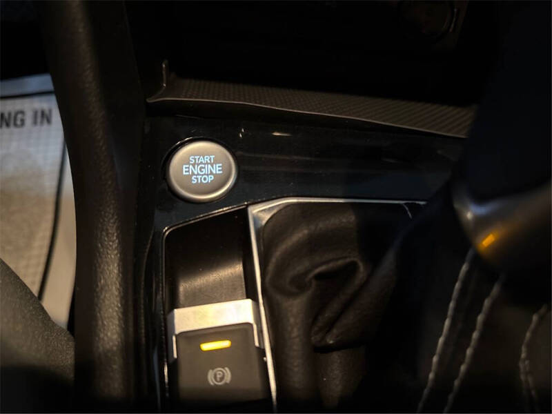 2025 Volkswagen Taos S