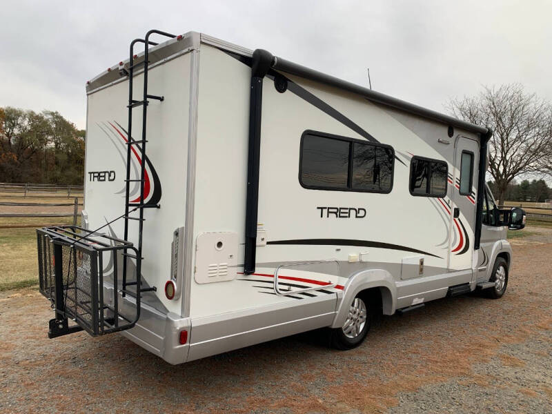 2016 Winnebago TREND