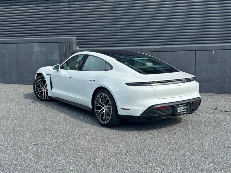 2025 Porsche Taycan