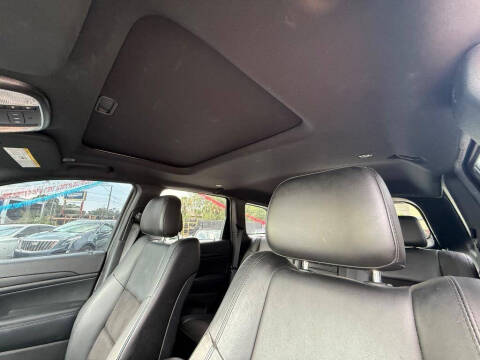 2020 Jeep Grand Cherokee Laredo