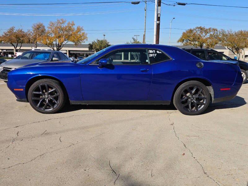 2022 Dodge Challenger SXT