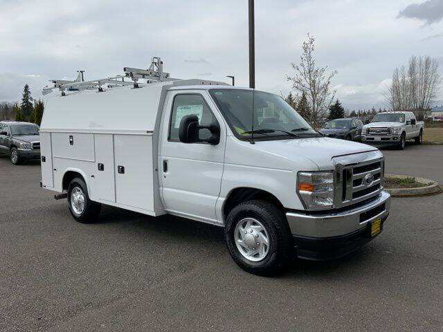 2025 Ford E-Series