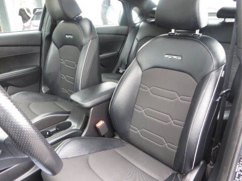 2021 Kia Forte GT Line