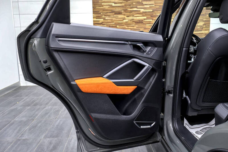 2019 Audi Q3 quattro S line Prem Plus 45 TFSI