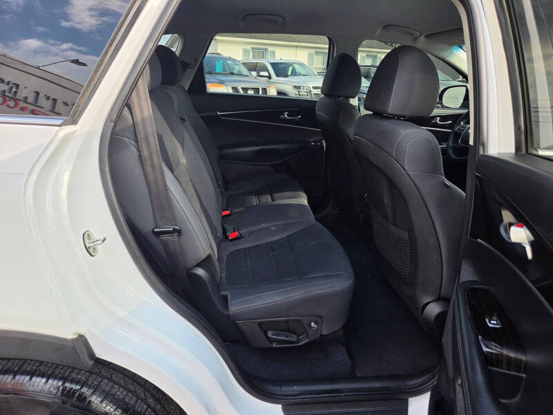 2020 Kia Sorento LX