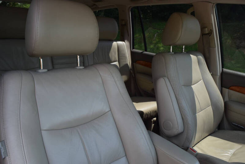 2004 Lexus GX 470