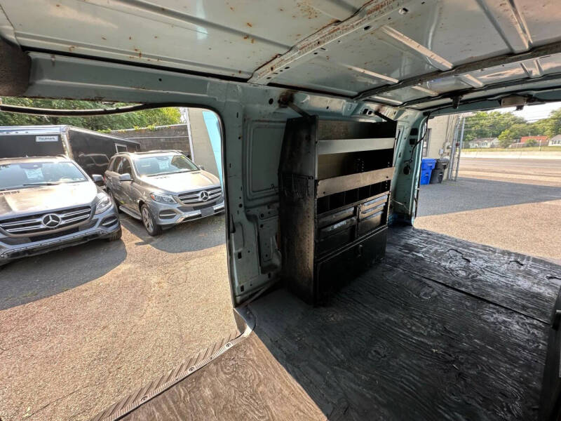 2013 Ford E-Series E-350 SD