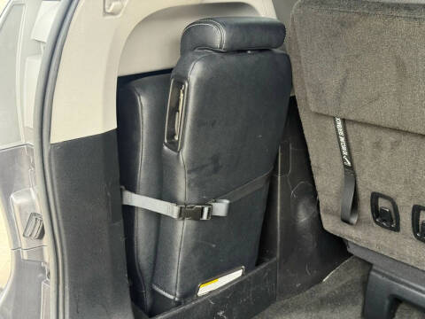 2019 Toyota Sienna SE Premium 8-Passenger