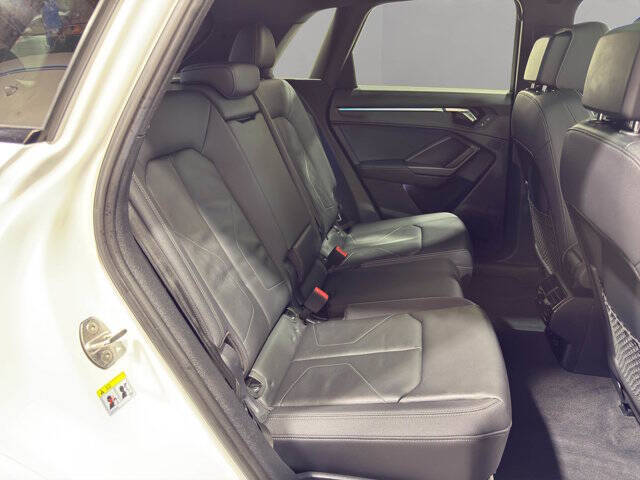 2022 Audi Q3 quattro S line Prem Plus 45 TFSI