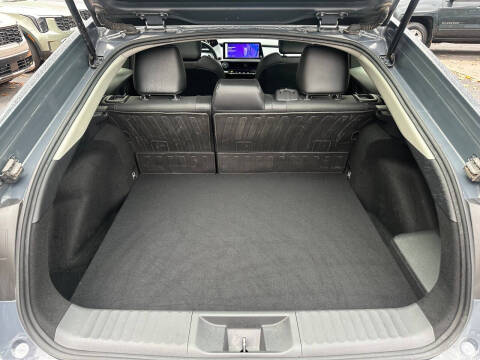 2023 Toyota Prius LE