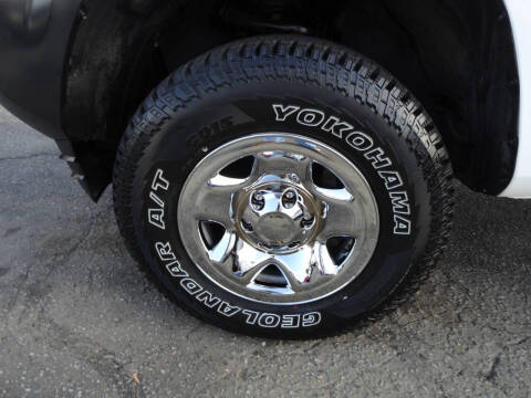 2019 Toyota Tacoma SR