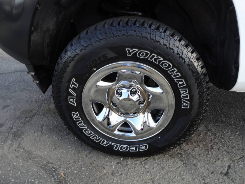 2019 Toyota Tacoma SR