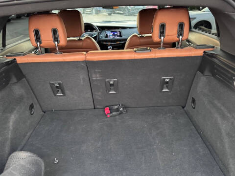 2022 Cadillac XT4 Premium Luxury