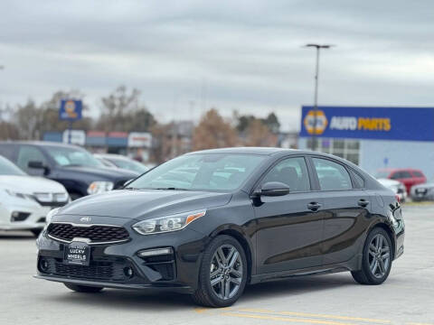 2021 Kia Forte GT Line