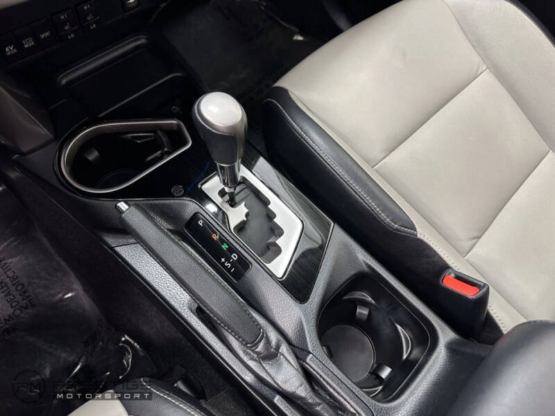 2017 Toyota RAV4 Hybrid Limited