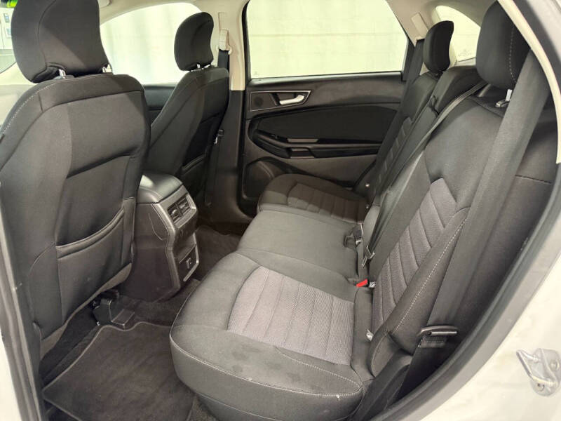 2018 Ford Edge SE
