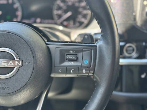 2022 Nissan Pathfinder SL