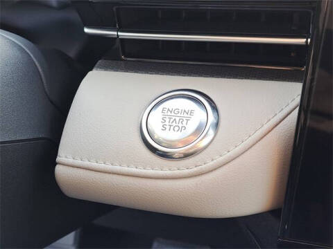 2025 Lincoln Nautilus Hybrid Premiere