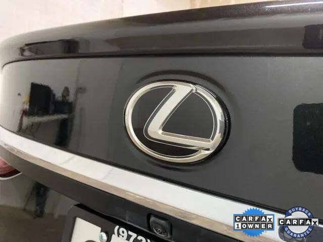 2023 Lexus ES 300h