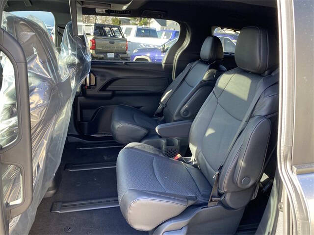 2026 Toyota Sienna Limited 7-Passenger