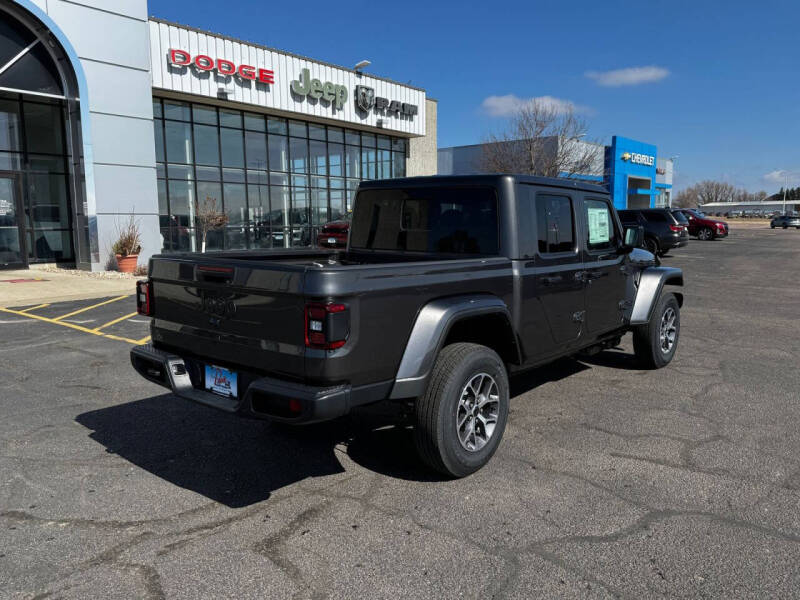 2026 Jeep Gladiator Sport S