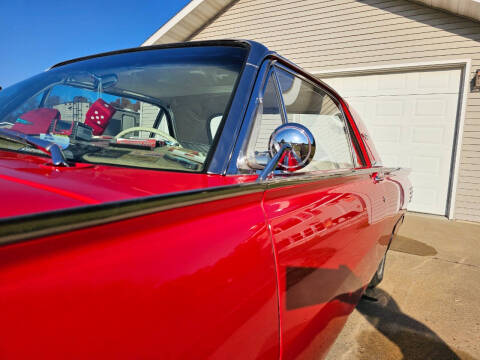 1961 Ford Thunderbird