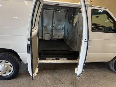 2011 Ford E-Series E-250