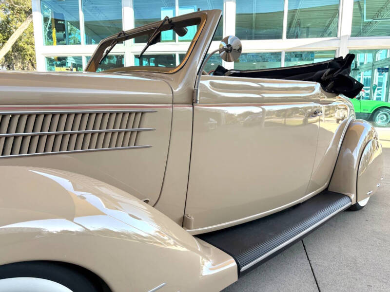 1936 Ford Model 68